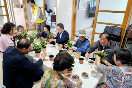 산성면 봉림2리 ‘찾아가는 이웃사랑 자원봉사’성료