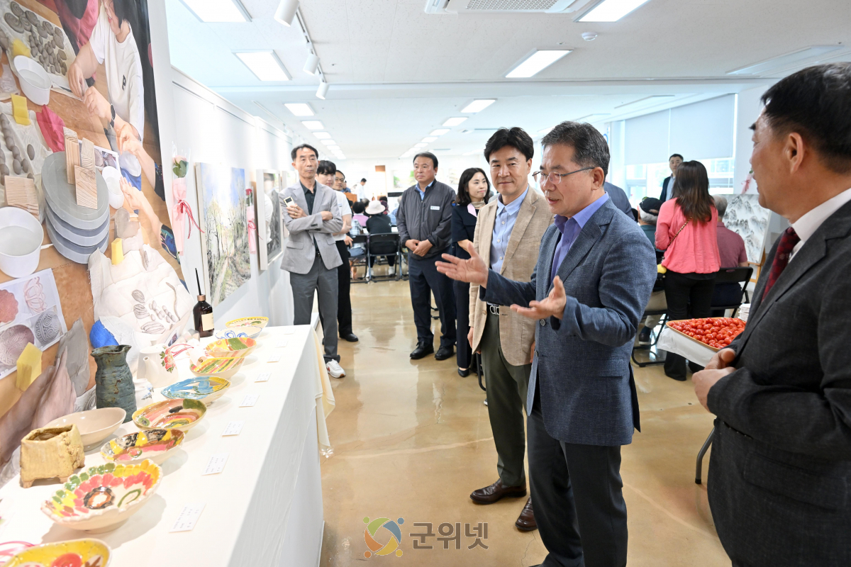 「군위형 마을만들기」열매마을사업,  주민이 함께 만든 작품전시회 개최 이미지