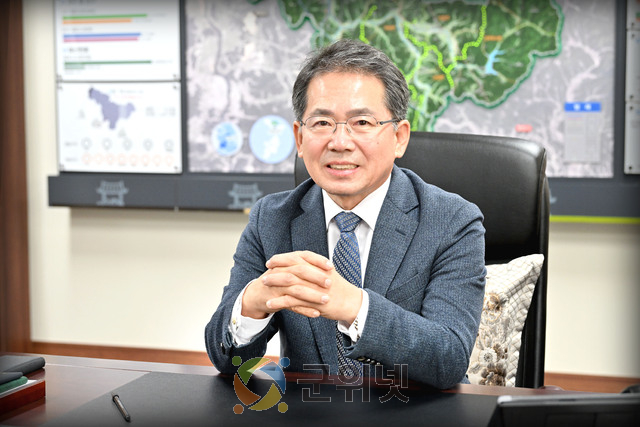 김진열 군위군수, 민선 8기 3년 성과 발표 및 미래 청사진 제시 이미지