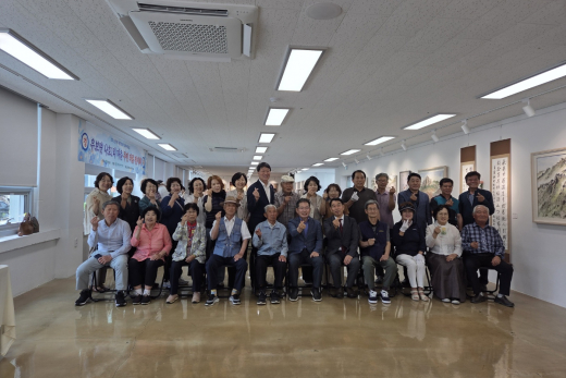 군위군 나호마을(아랫나부리) 주민 작품전 이모저모 이미지