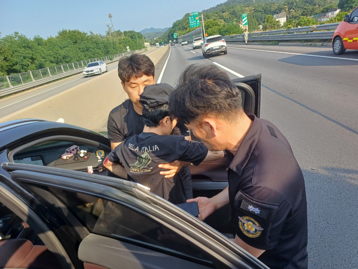 전국 3위 RIT팀, 대회 복귀중 교통사고 현장서 인명 구조 활약 이미지