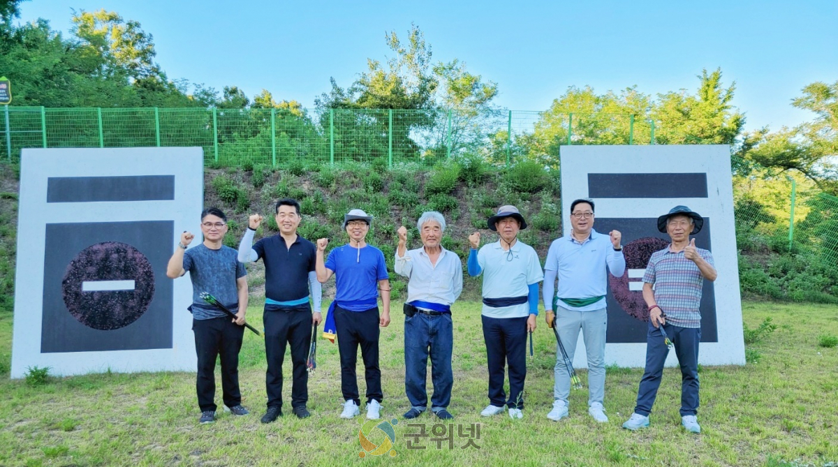 80년 만에 되살아난 군위 궁도! 역사적 의미 되새기며 편사대회 열려 이미지