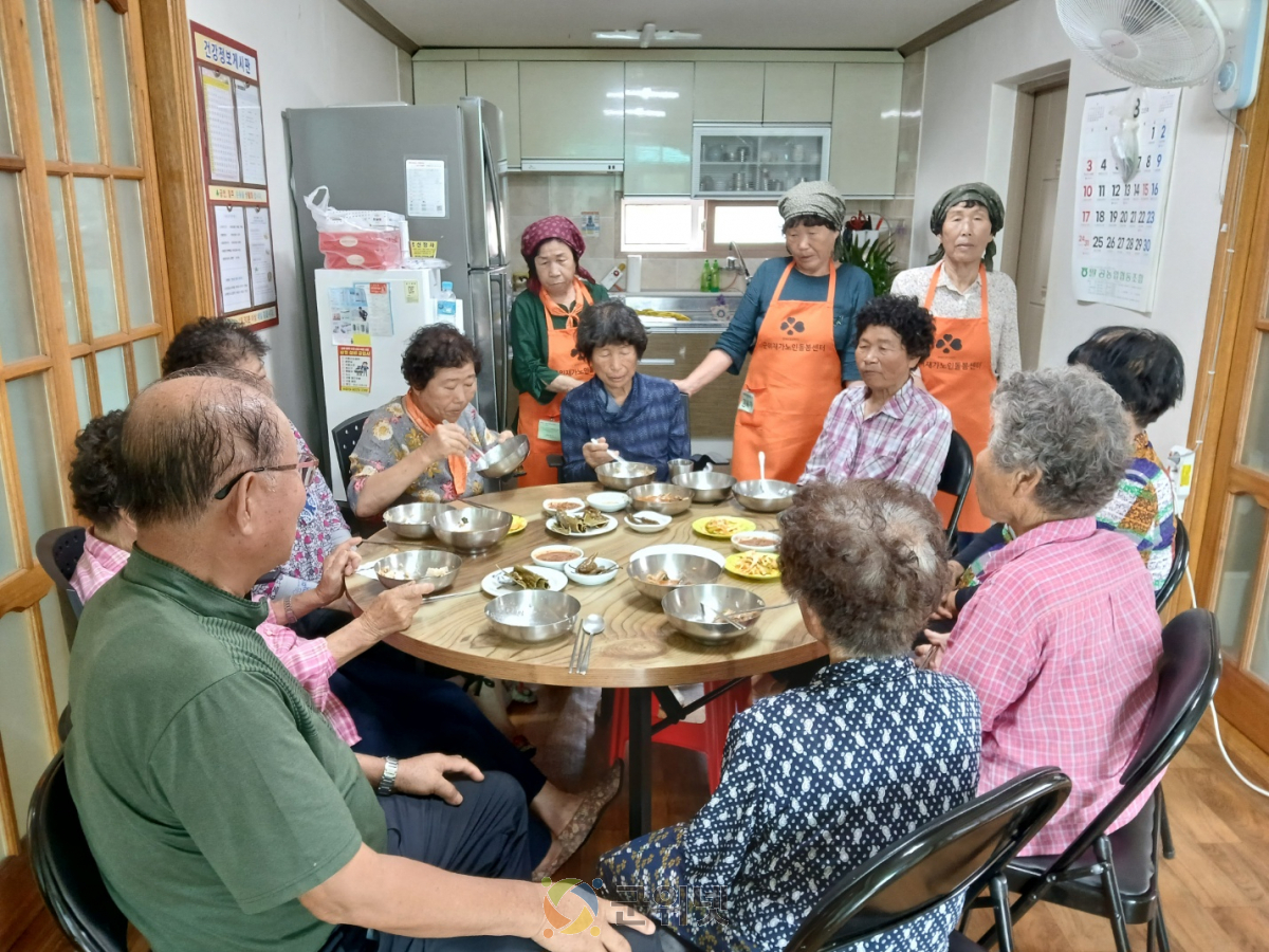 “같이 먹으니 더 맛나데이” 이미지
