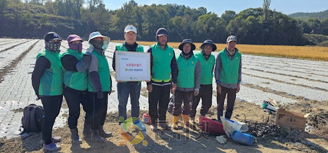 군위군 산성면 새마을지도자회, 농촌일손돕기 봉사활동 실시 이미지