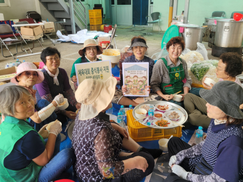 효령면 새마을회 부녀회, 군민체육대회 정성 어린 중식 봉사