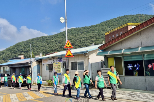 의흥면 남·여 새마을지도자협의회, ‘안전한 의흥면’ 캠페인 실시