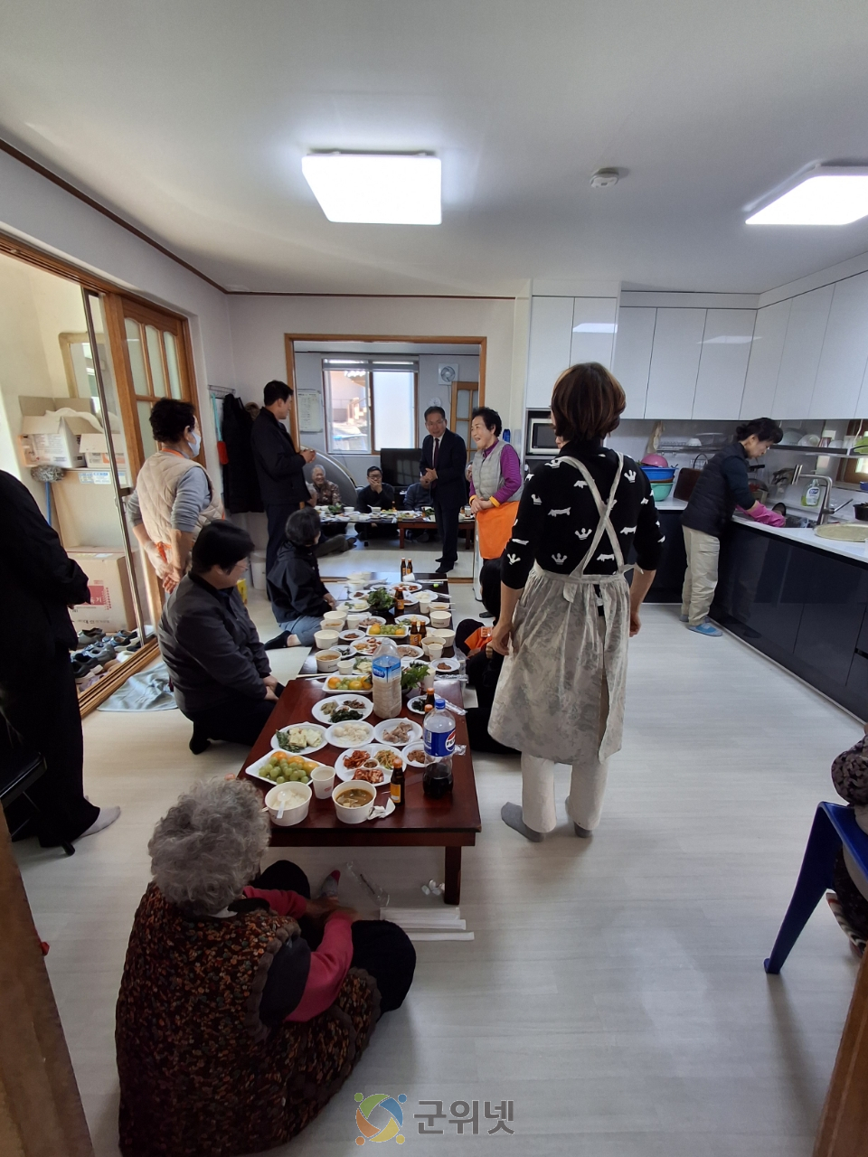 군위읍, 경로당 환경 개선 종합지원, 어르신 안전·편의 높이다 이미지