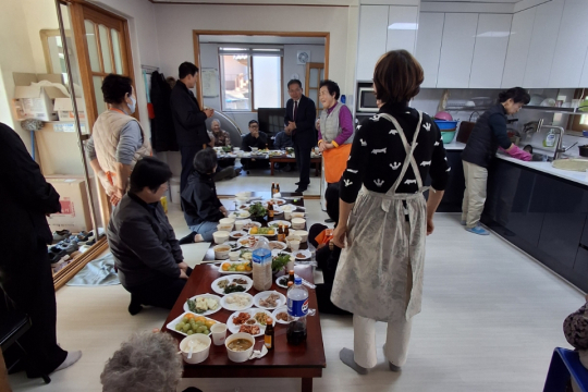 군위읍, 경로당 환경 개선 종합지원, 어르신 안전·편의 높이다