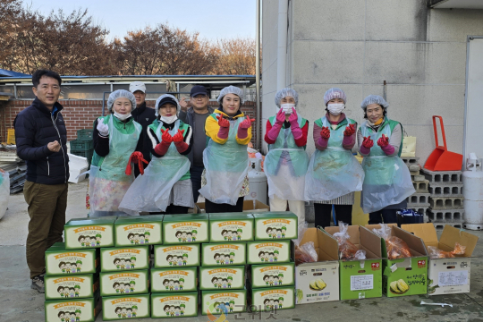 새마을문고 군위군지부, 김장김치로 이웃사랑 실천 이미지
