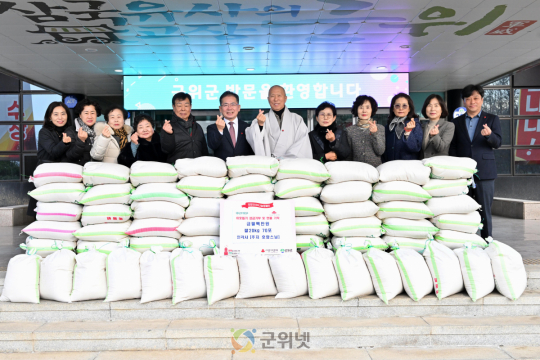 인각사(주지 호암스님),  쌀(20kg) 70포, 성금 800만원 기부 이미지