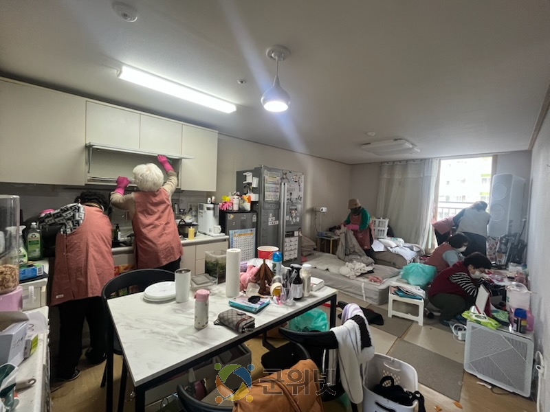 군위군 드림스타트, 취약계층 아동 가정에  주거환경 개선·학습환경 지원 연계 이미지