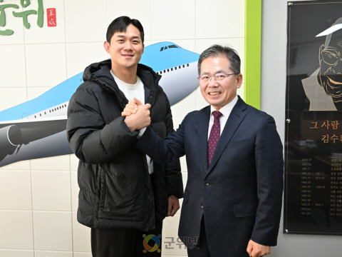 '노또장' 노범수, 입대 전 할아버지 계신 군위군 방문 