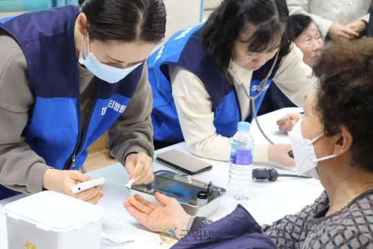 군위군노인복지관, 대구시티병원과 함께 ‘9988’ 건강습관 건강특강 실시 이미지