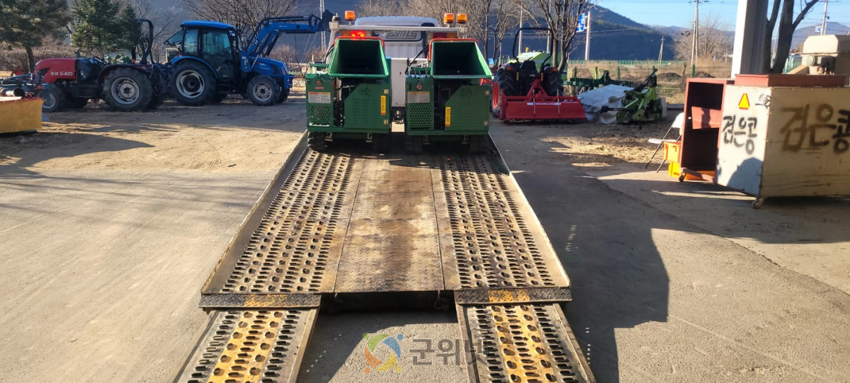 군위군, 임대농기계 운반서비스 확대 이미지
