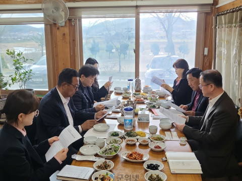 군위군선관위, 제9회 전국동시지방선거 공명선거 분위기 조성을 위한 관내 언론기관과의 업무협의회 개최