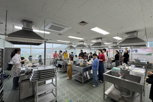 군위군청소년상담복지센터, 부모와 자녀가 함께하는 달콤한 활동 프로그램 운영