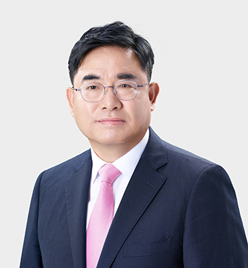 군위축협, 폭염 극복 위해 양축농가에 생균제 및 해충 퇴치제 무상 공급