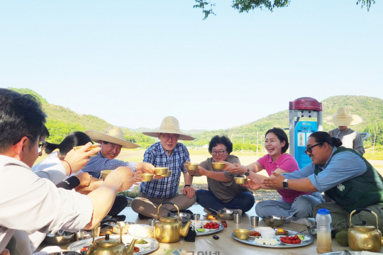 우무실마을 찾은 이재명 대통령…모내기·새참 간담회로 농촌 현장과 소통 이미지