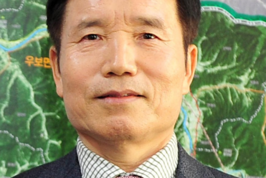 이전호 세무사, 군위군 고향사랑기부금 500만 원 쾌척...3년 연속 이어지는 고향 사랑