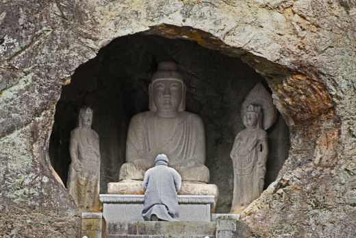 군위 삼존석굴
